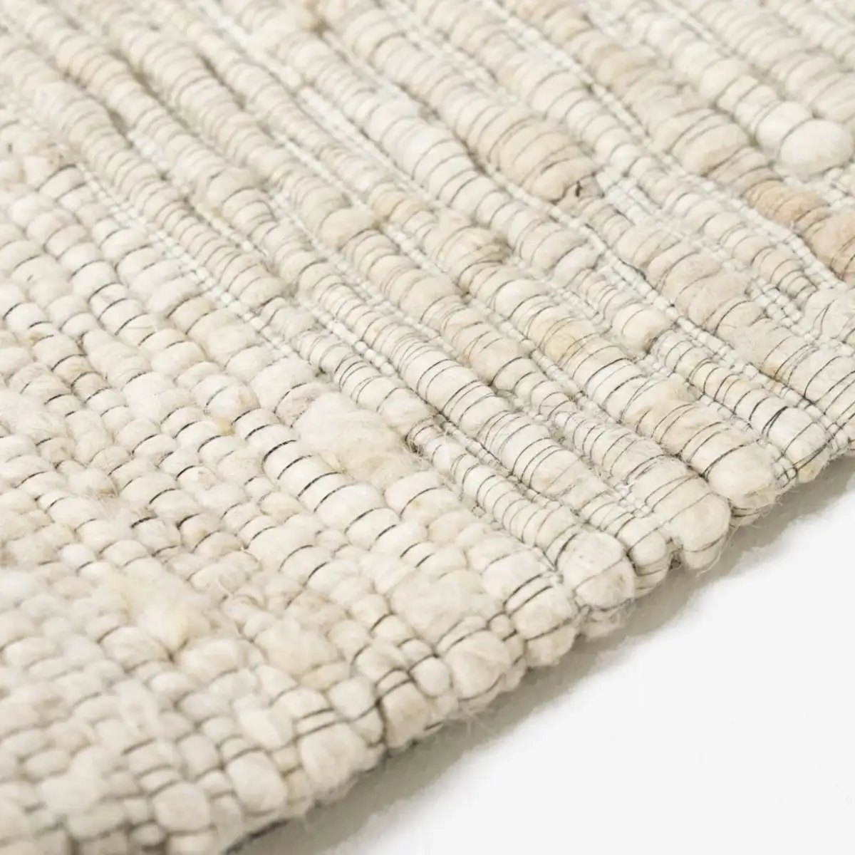 Tapis tissé à la main en laine – 290x390 cm – Coloris ivoire